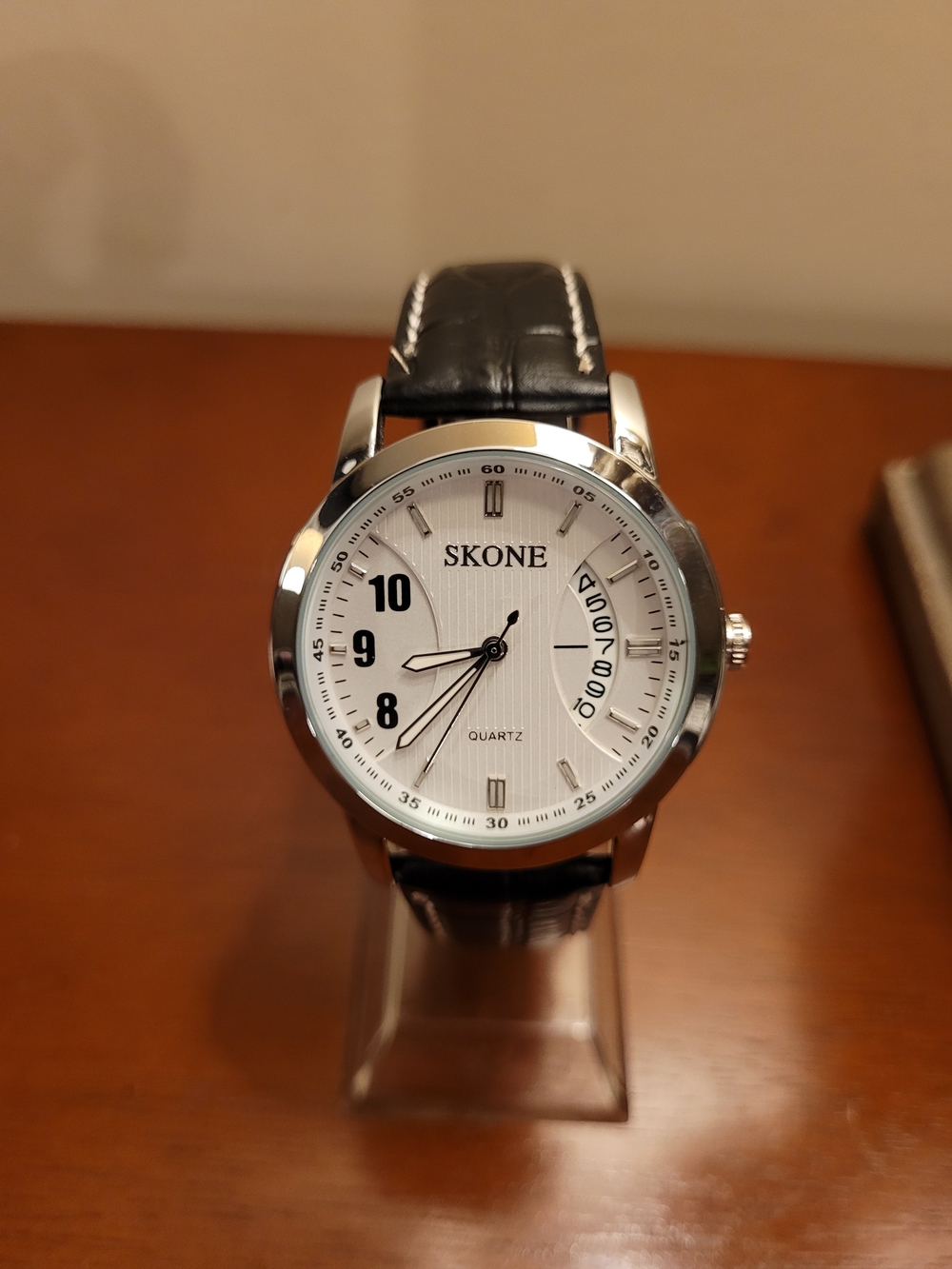 Brand New White Quartz Skone Men’s Fashion Watch